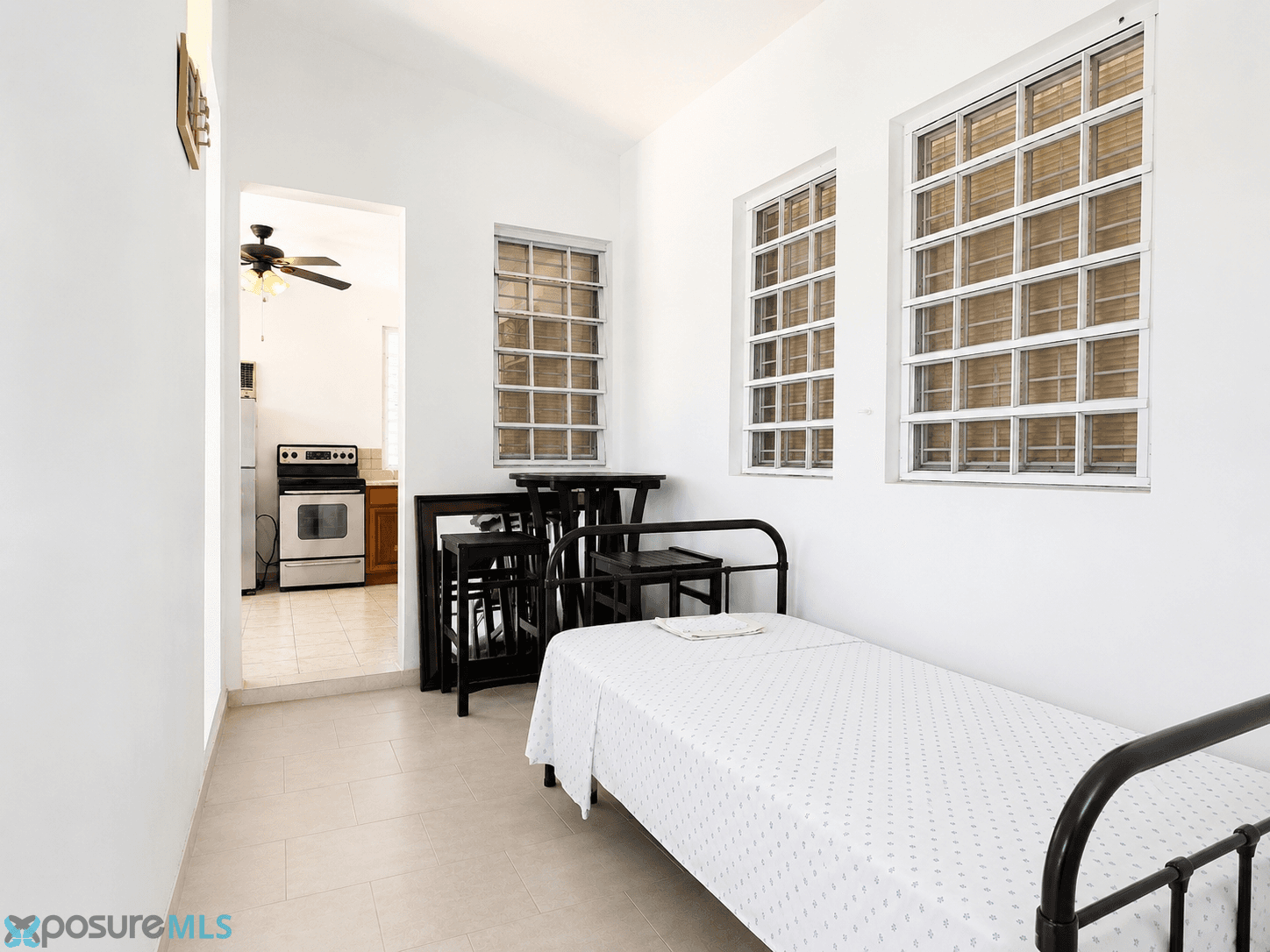 305 Betances
